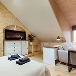 Luxury In Gedimino Av. アパート
